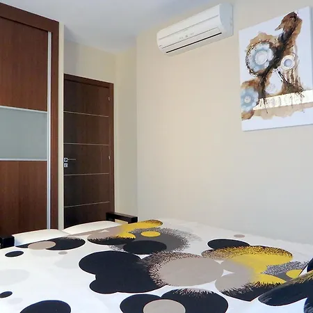 Apartment Alba Ii *